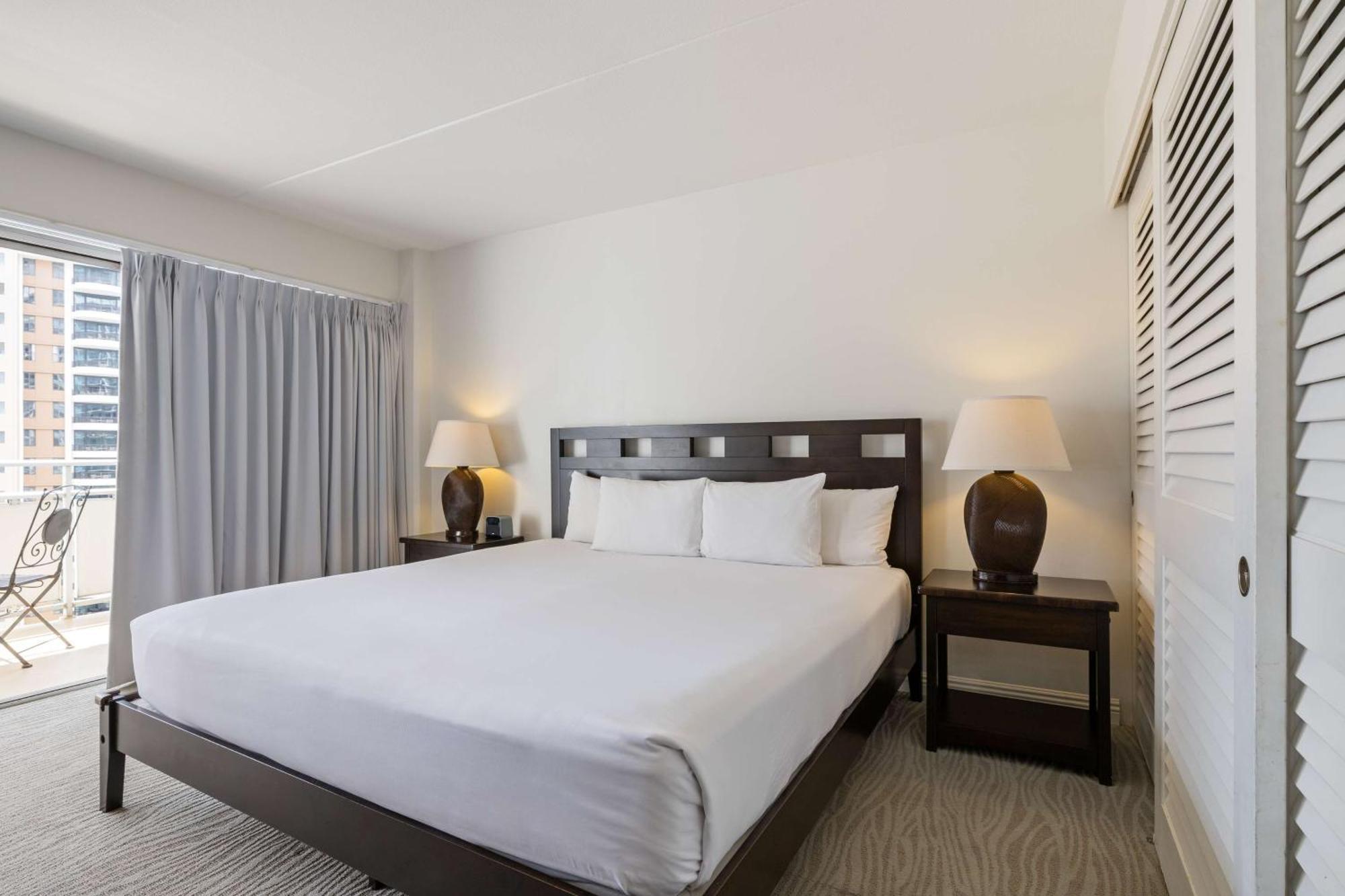 อิลลิไค ไลท์ Aparthotel โฮโนลูลู ภายนอก รูปภาพ